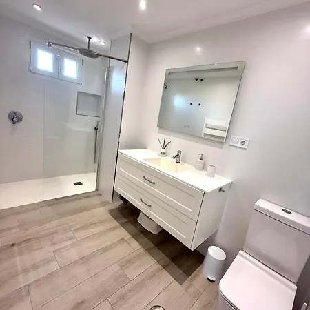 アパート Mi Capricho Beachfront Penthouse With Terrace And Sea View *