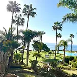 Mi Capricho Beachfront Penthouse With Terrace And Sea View Sitio de Calahonda