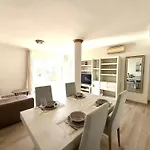 Mi Capricho Beachfront Penthouse With Terrace And Sea View Sitio de Calahonda