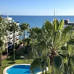 Mi Capricho Beachfront Penthouse With Terrace And Sea View Sitio de Calahonda