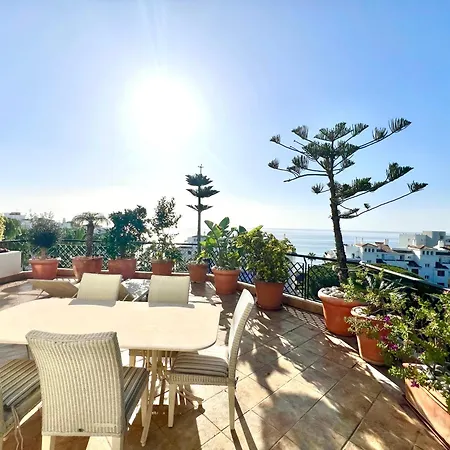 Mi Capricho Beachfront Penthouse With Terrace And Sea View * Sitio de Calahonda